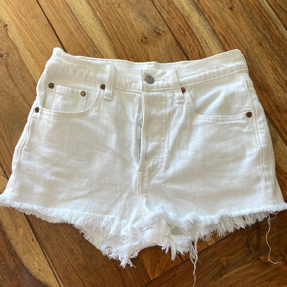 Womens White Denim Levi’s Shorts Vintage